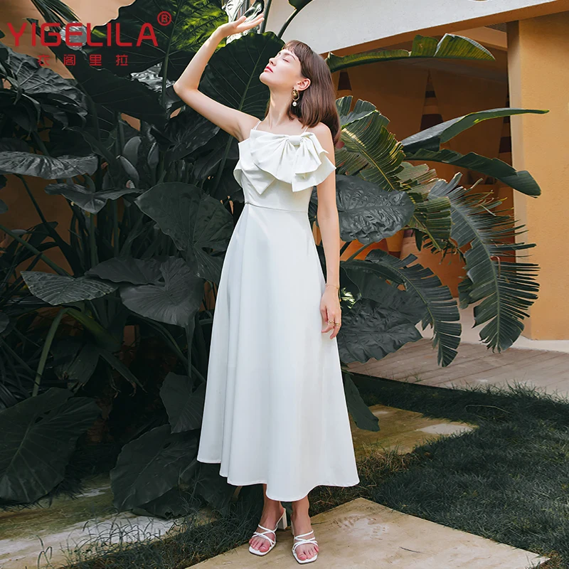 YIGELILA 2021 Summer Women's White Long Evening Dress Sexy Sleeveless Pleated Bridesmaid Wedding Dress Dinner Party Dress
YIGELILA 2021 Summer Women's White Long Evening Dress Sexy Sleeveless Pleated Bridesmaid Wedding Dress Dinner Party Dress