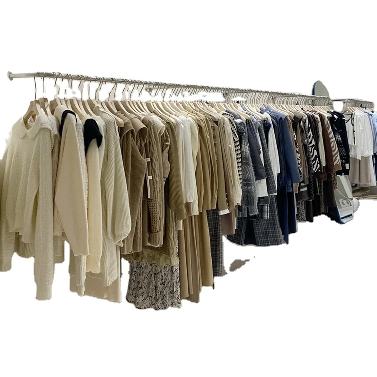 Wholesale Summer Clothes For Women 2021 Premium Cheap Used Bundles Sweatshirt Clothing Bales, Mixed colors
Wholesale Summer Clothes For Women 2021 Premium Cheap Used Bundles Sweatshirt Clothing Bales, Mixed colors
