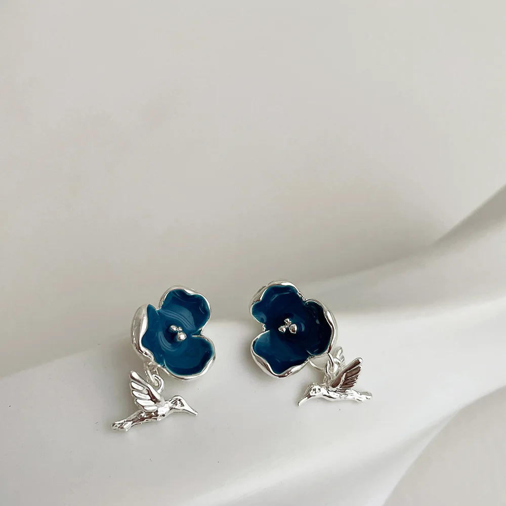 Korean Ins Real Silver Plated Little Bird Drop Earrings Exquisite Design Blue Flower Drop Earrings For Gift
Korean Ins Real Silver Plated Little Bird Drop Earrings Exquisite Design Blue Flower Drop Earrings For Gift