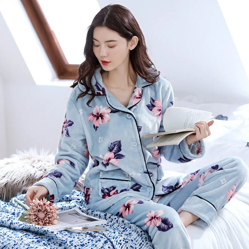Wholesale Winter Women Thickened Coral Fleece Pajamas Warm Indoor High-quality Leisure Wear For Women 
Wholesale Winter Women Thickened Coral Fleece Pajamas Warm Indoor High-quality Leisure Wear For Women