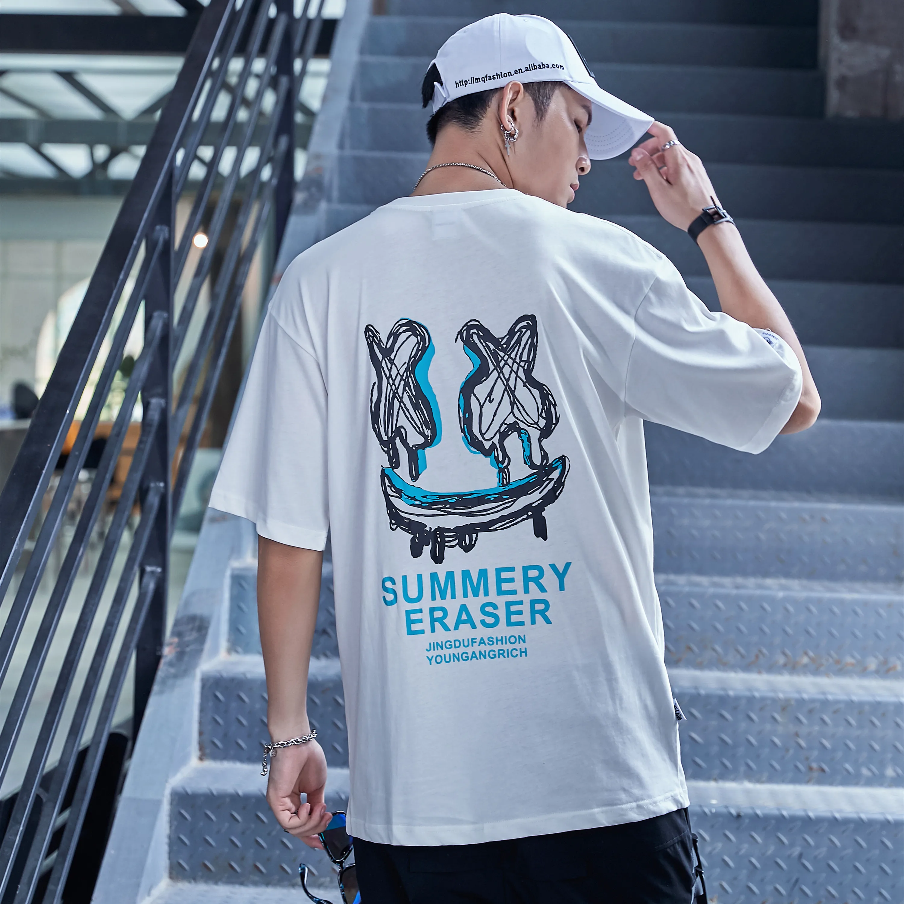 Mens Short Sleeve Loose fit Hip Hop T-Shirts Wholesale OEM Crew Neck Screen Printing Streetwear T-Shirts, Black,white
Mens Short Sleeve Loose fit Hip Hop T-Shirts Wholesale OEM Crew Neck Screen Printing Streetwear T-Shirts, Black,white