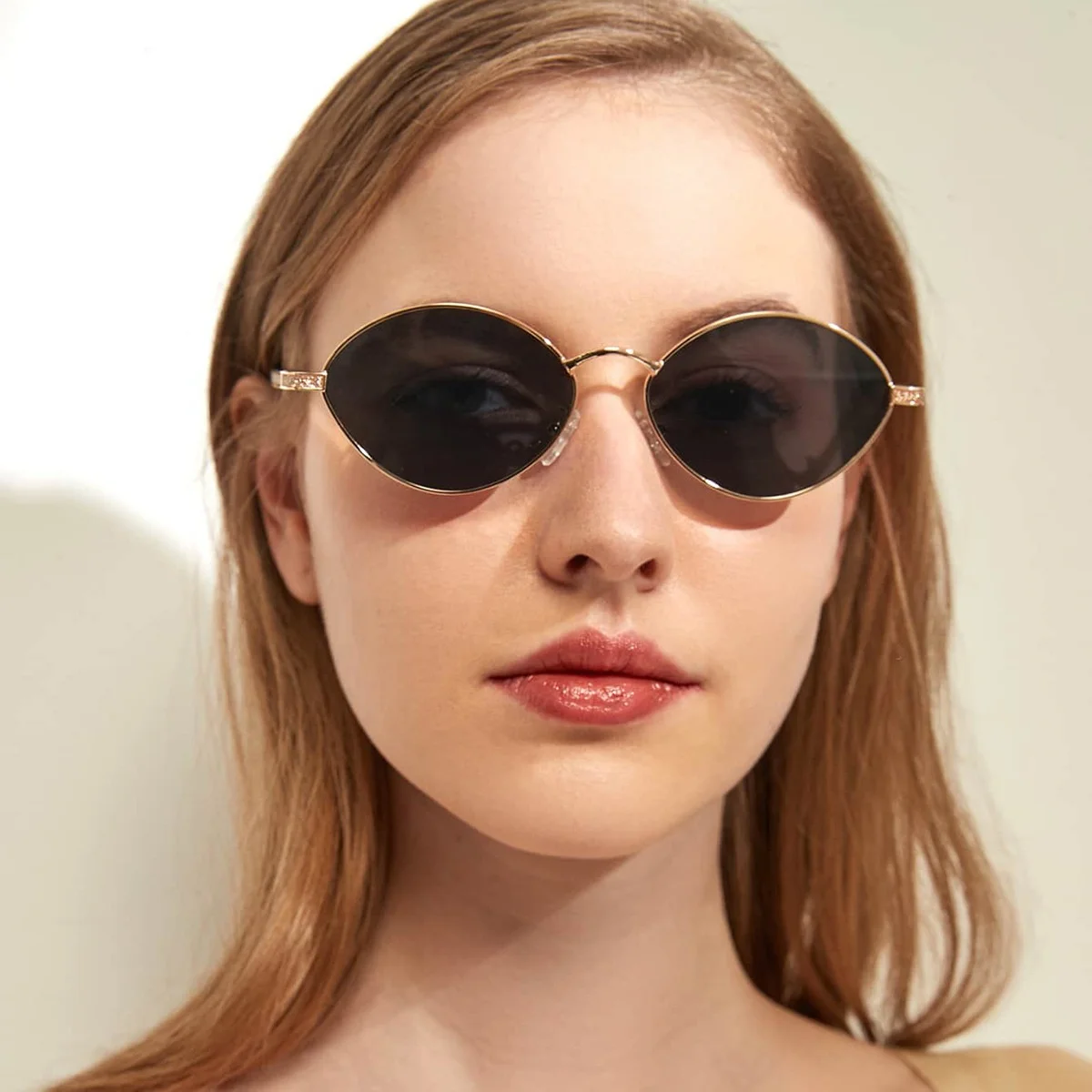 Sunborry Oem Candy Colors Cloud Shape Ladies Wholesale Small Fashion Metal Sunglasses Newest 2022 Custom Logo
Sunborry Oem Candy Colors Cloud Shape Ladies Wholesale Small Fashion Metal Sunglasses Newest 2022 Custom Logo