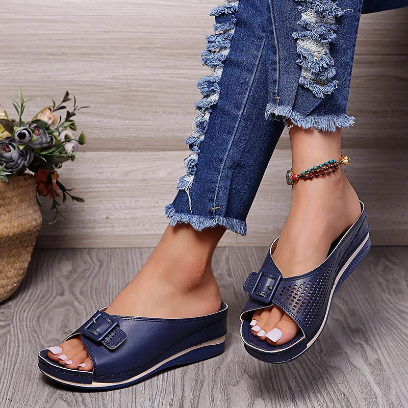 2021 New Ladies Wedge Sandals Solid Color Plus Size Fish Mouth Open Toe Belt Buckle Women Slippers
2021 New Ladies Wedge Sandals Solid Color Plus Size Fish Mouth Open Toe Belt Buckle Women Slippers