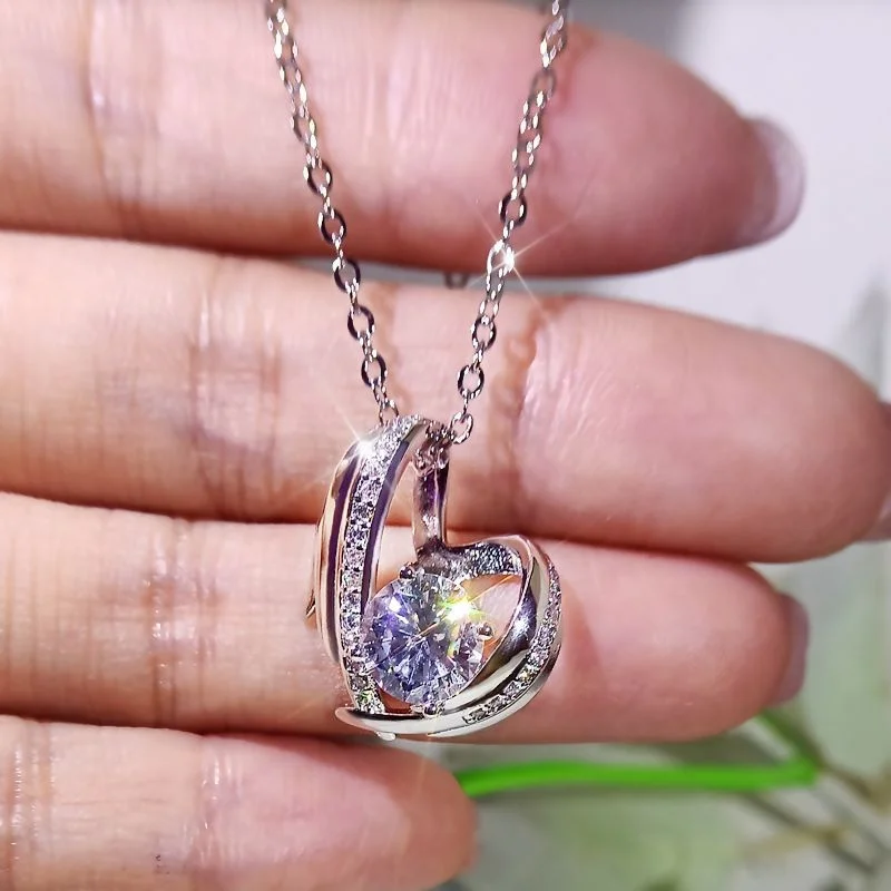 Luxury Female Crystal heart Pendants Necklaces Silver Color Vintage Wedding Jewelry Cute Chain Necklaces For Women
Luxury Female Crystal heart Pendants Necklaces Silver Color Vintage Wedding Jewelry Cute Chain Necklaces For Women