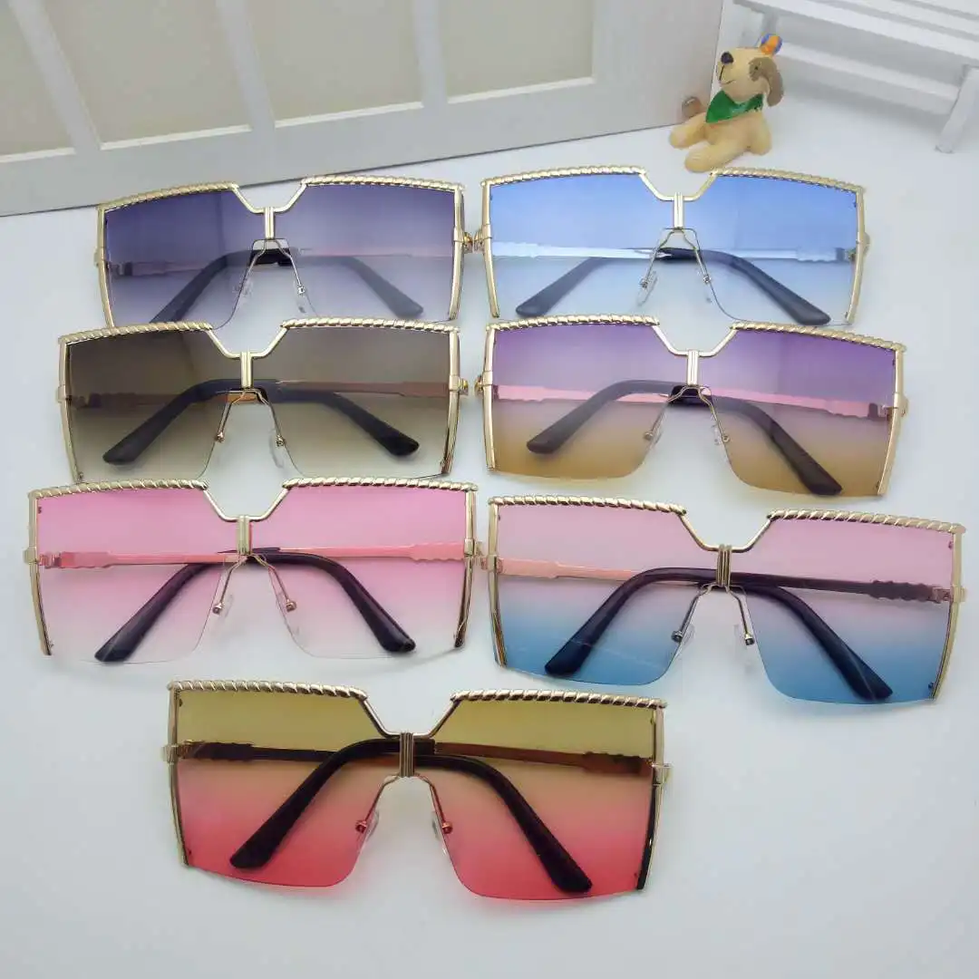 lmamba 2021 High Quality Fashion One Piece Sunglasses Spiral Semi-Rimless Square Sun Glasses Metal Oversized Sunglasses Unisex
lmamba 2021 High Quality Fashion One Piece Sunglasses Spiral Semi-Rimless Square Sun Glasses Metal Oversized Sunglasses Unisex