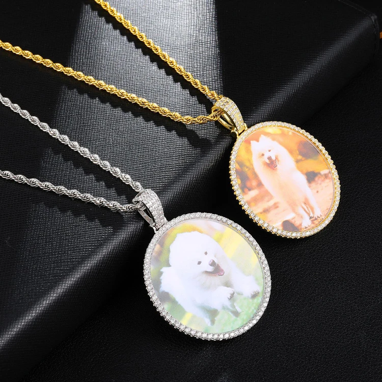 2020 trend brass rhinestone Custom photo frame pendant Round Necklace For Men Fashion Jewelry
2020 trend brass rhinestone Custom photo frame pendant Round Necklace For Men Fashion Jewelry