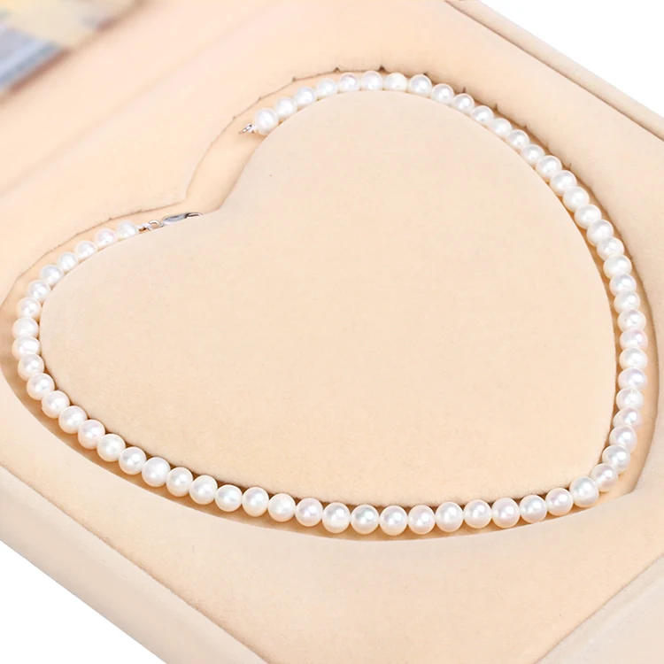 Handmade 6MM Round Lobster Silver Buckle Multi-layer Modern Fashionations Faux Giant Pearl Necklace
Handmade 6MM Round Lobster Silver Buckle Multi-layer Modern Fashionations Faux Giant Pearl Necklace