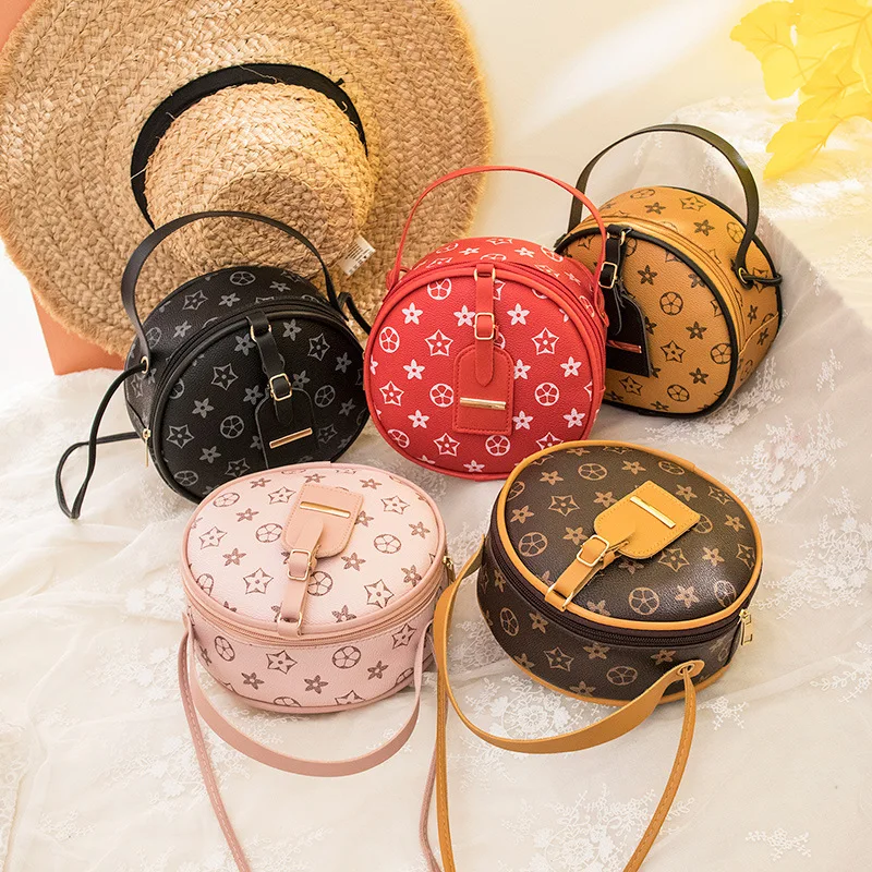 new wholesale cheap cross body tote handbag famous branded round crossbody shoulder chain bag women female ladies designer purse, As picture see 
new wholesale cheap cross body tote handbag famous branded round crossbody shoulder chain bag women female ladies designer purse, As picture see