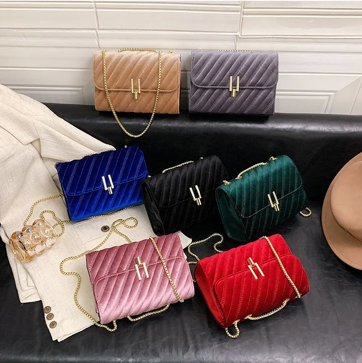 Factory wholesale velvet purses ladies colorful chain handbag girls fashion cute hand bag for woman
Factory wholesale velvet purses ladies colorful chain handbag girls fashion cute hand bag for woman