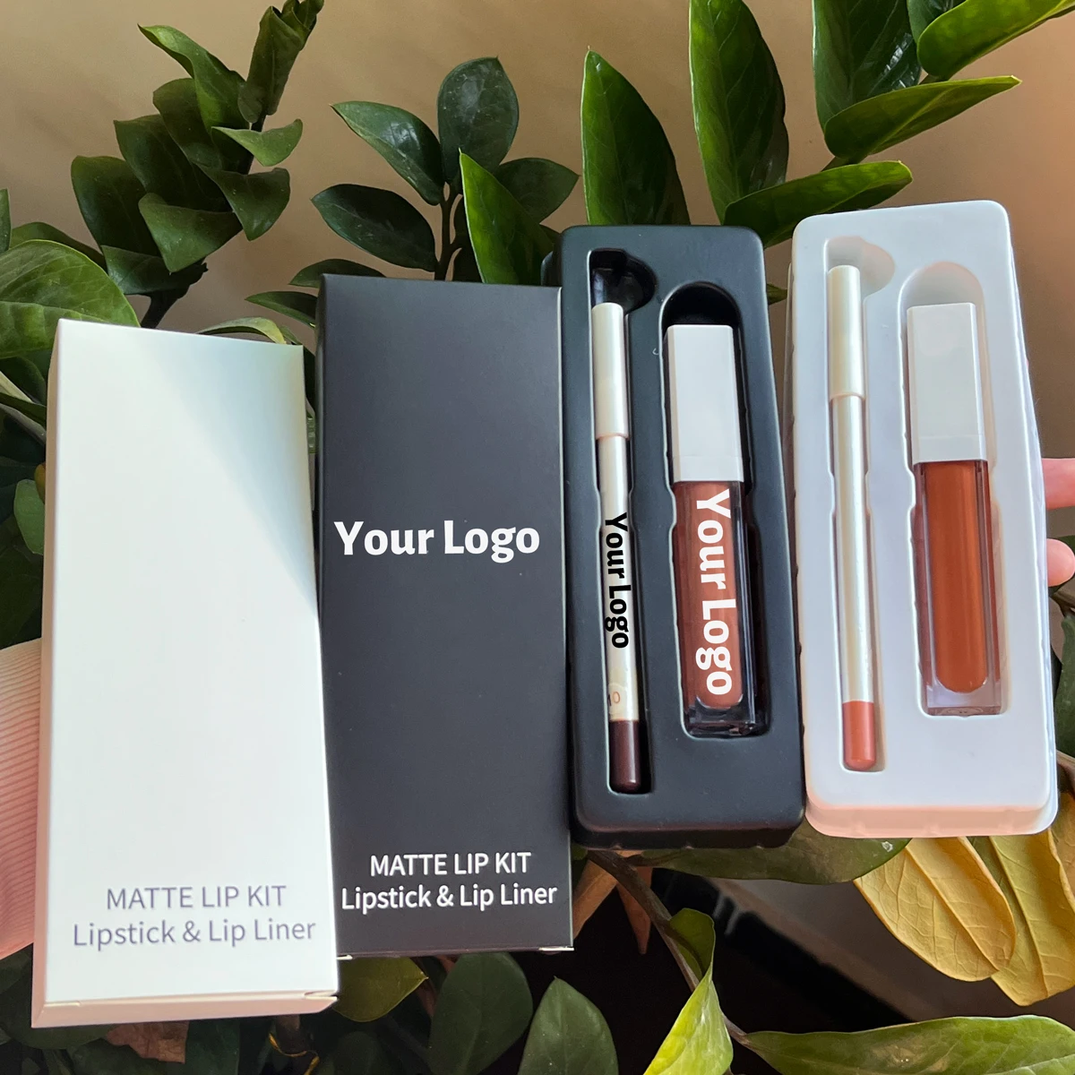 Custom your brand hydrating lipstick kit Make Your Own lip liner and lip gloss set matte lipstick set
Custom your brand hydrating lipstick kit Make Your Own lip liner and lip gloss set matte lipstick set