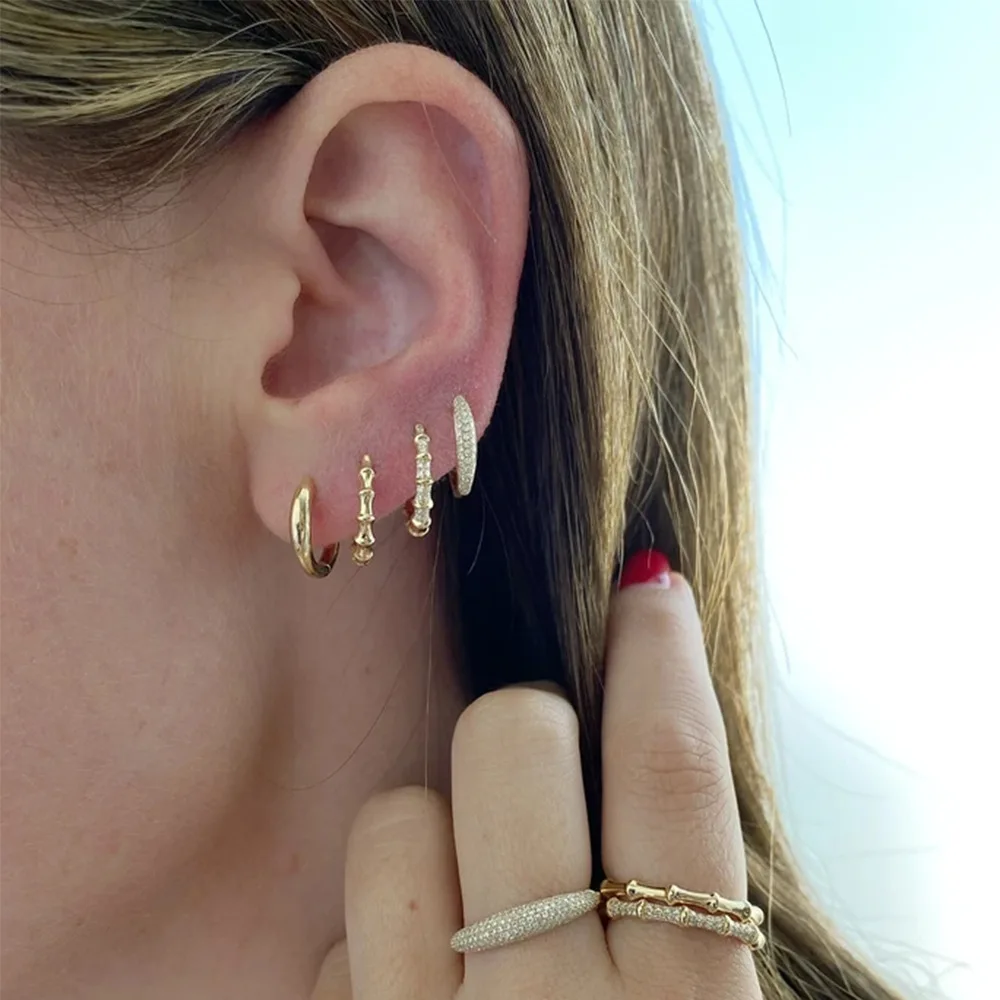 2021 Hot Sale Brass Earrings For Women Geometric Gold Earring Female Huggie Hoop Earrings Minimalist Jewelry, Gold and silver 
2021 Hot Sale Brass Earrings For Women Geometric Gold Earring Female Huggie Hoop Earrings Minimalist Jewelry, Gold and silver