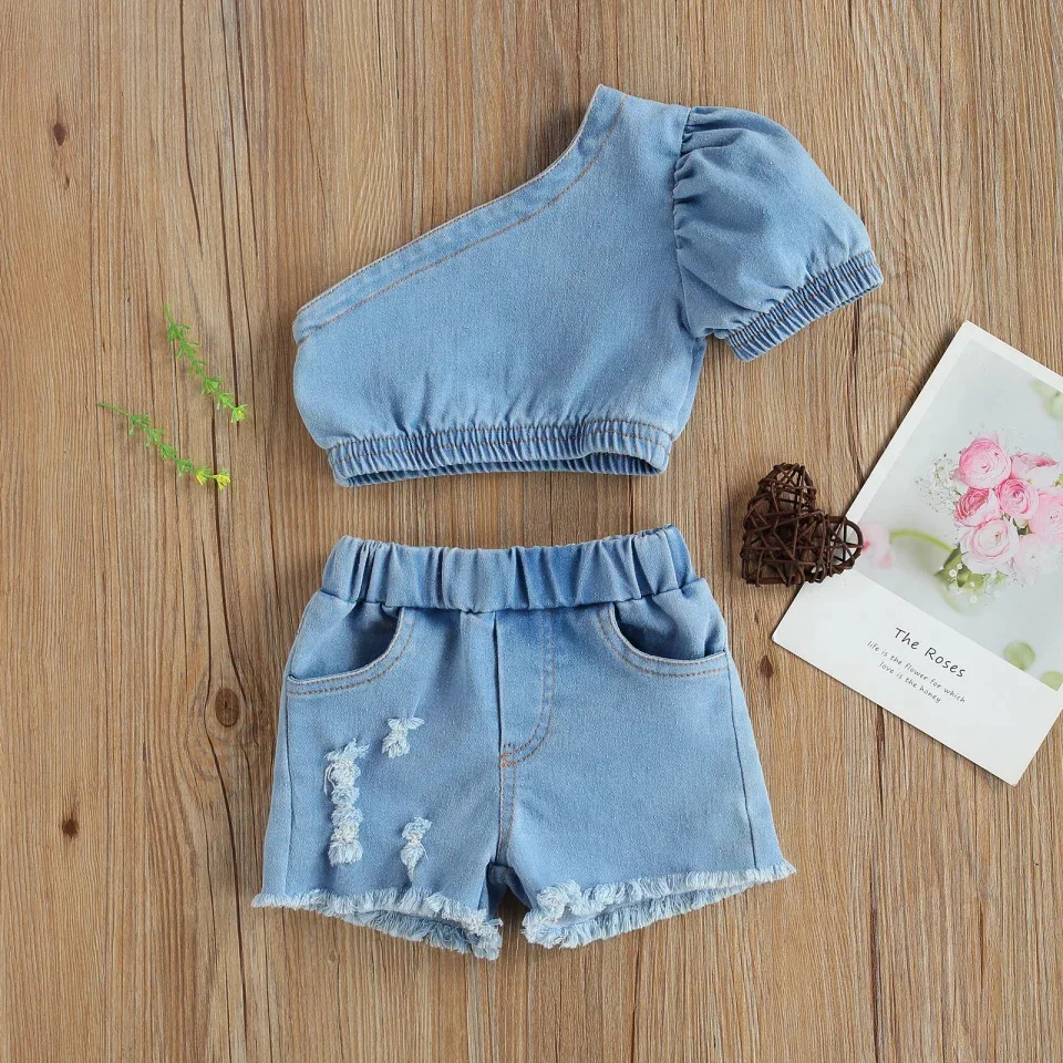 2021 Baby Summer Clothing Girl Two Piece Set Kid Single Shoulder Crop Tops Shirt Ripped Denim Shorts 2Pcs Outfits
2021 Baby Summer Clothing Girl Two Piece Set Kid Single Shoulder Crop Tops Shirt Ripped Denim Shorts 2Pcs Outfits