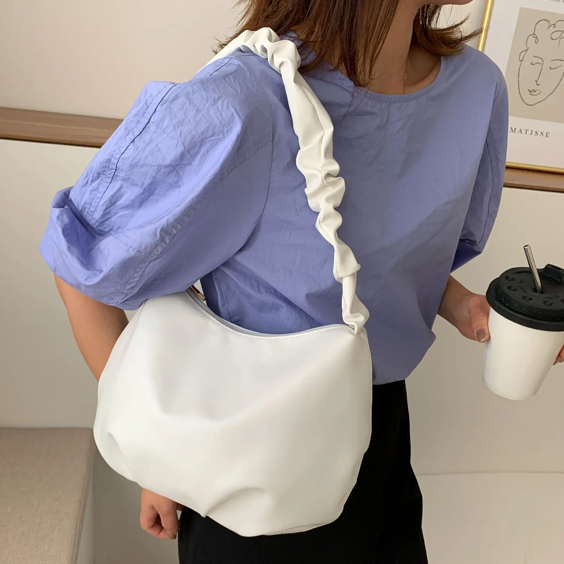 Soft cloud best-selling fairy student one-shoulder portable crinkled bags, White, yellow, purple, green, black
Soft cloud best-selling fairy student one-shoulder portable crinkled bags, White, yellow, purple, green, black