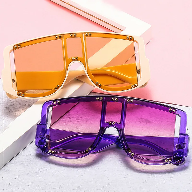 2021 Newest Vintage Men Women Colorful Oversized Sunglasses UV400 Shades Rivets Big Frame Sunglasses
2021 Newest Vintage Men Women Colorful Oversized Sunglasses UV400 Shades Rivets Big Frame Sunglasses
