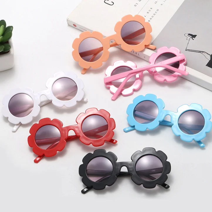 2020 Hot Sell Cute Flower Shape Plastic Frame Children Sunglasses Kids, Multi designs
2020 Hot Sell Cute Flower Shape Plastic Frame Children Sunglasses Kids, Multi designs