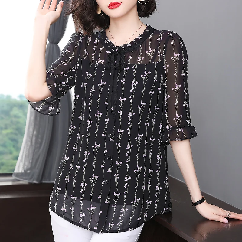 Amazon hot sell blue chiffon blouse blomme print black short sleeve monki blouse xxxl crop top, Picture color
Amazon hot sell blue chiffon blouse blomme print black short sleeve monki blouse xxxl crop top, Picture color