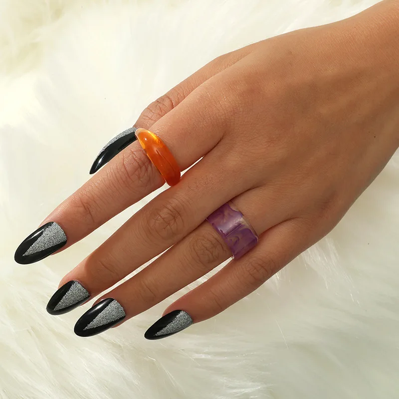 OUYE 2021 fashion Acrylic Simple colorful Ring Resin women's ring set Jewelry Wholesale purple orange rings set mixed
OUYE 2021 fashion Acrylic Simple colorful Ring Resin women's ring set Jewelry Wholesale purple orange rings set mixed