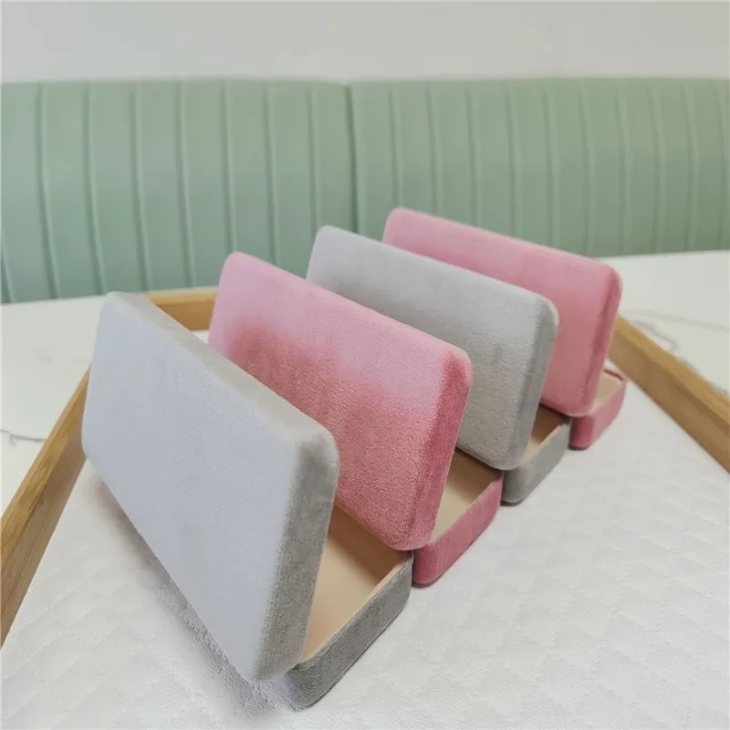 Wholesale Low Moq Velvet Glasses Eyeglasses Boxes Custom Luxury classic glasses case hard box sunglasses case velvet, Multiple colors
Wholesale Low Moq Velvet Glasses Eyeglasses Boxes Custom Luxury classic glasses case hard box sunglasses case velvet, Multiple colors