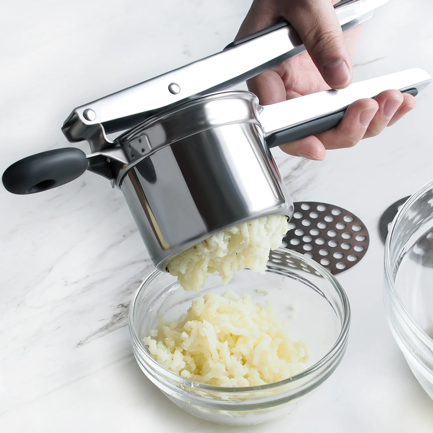 Wholesale Kitchen Accessories professional vegetable manual stainless steel potato ricer press mixer mashers kitchen tools
Wholesale Kitchen Accessories professional vegetable manual stainless steel potato ricer press mixer mashers kitchen tools