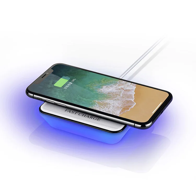 2020 Hot Selling Desktop 10W Fast Charging Night Light Wireless Charger for Mobile Phones, White black
2020 Hot Selling Desktop 10W Fast Charging Night Light Wireless Charger for Mobile Phones, White black
