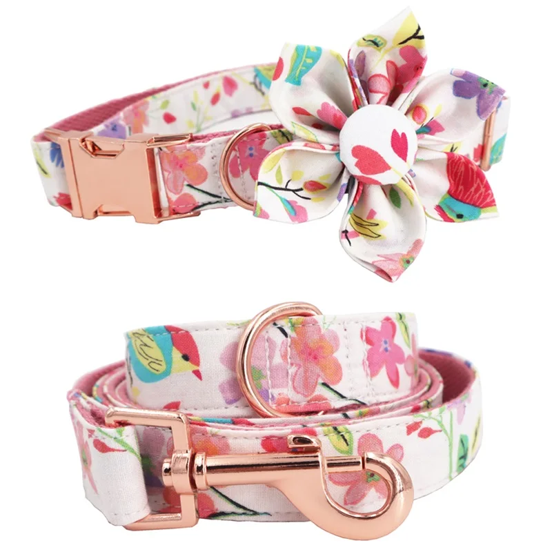 handmade Dog Collar with flower Dog Cat necklace with metal buckle for pet holidays gifts
handmade Dog Collar with flower Dog Cat necklace with metal buckle for pet holidays gifts