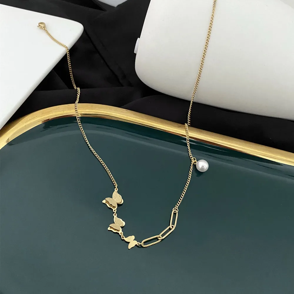 Stainless Steel Gold Plated Beautiful Tiny Double Butterfly Necklace Beautiful Pearl Butterfly Necklace For Women, As pic show
Stainless Steel Gold Plated Beautiful Tiny Double Butterfly Necklace Beautiful Pearl Butterfly Necklace For Women, As pic show
