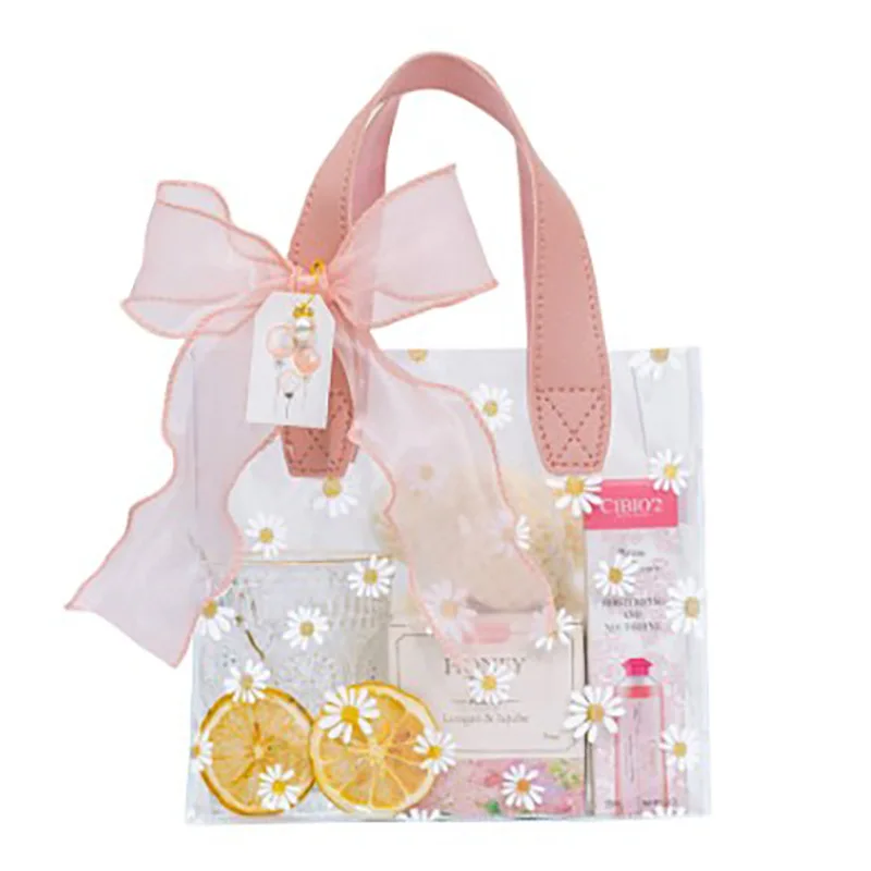 Spot Daisy Print luxury ribbon wedding gift bag transparent pvc handbag Valentine gift bag transparent gift bag with handle
Spot Daisy Print luxury ribbon wedding gift bag transparent pvc handbag Valentine gift bag transparent gift bag with handle