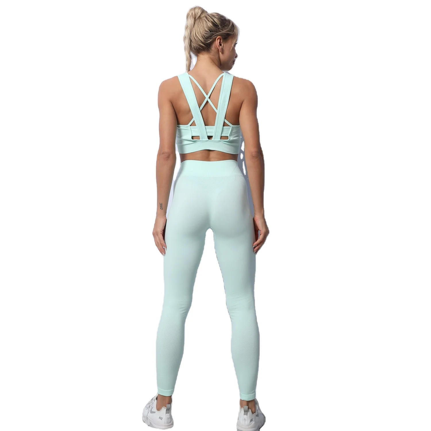 2021two piece set fitness & yoga wear gym women leggings sport pants woman bra female
2021two piece set fitness & yoga wear gym women leggings sport pants woman bra female