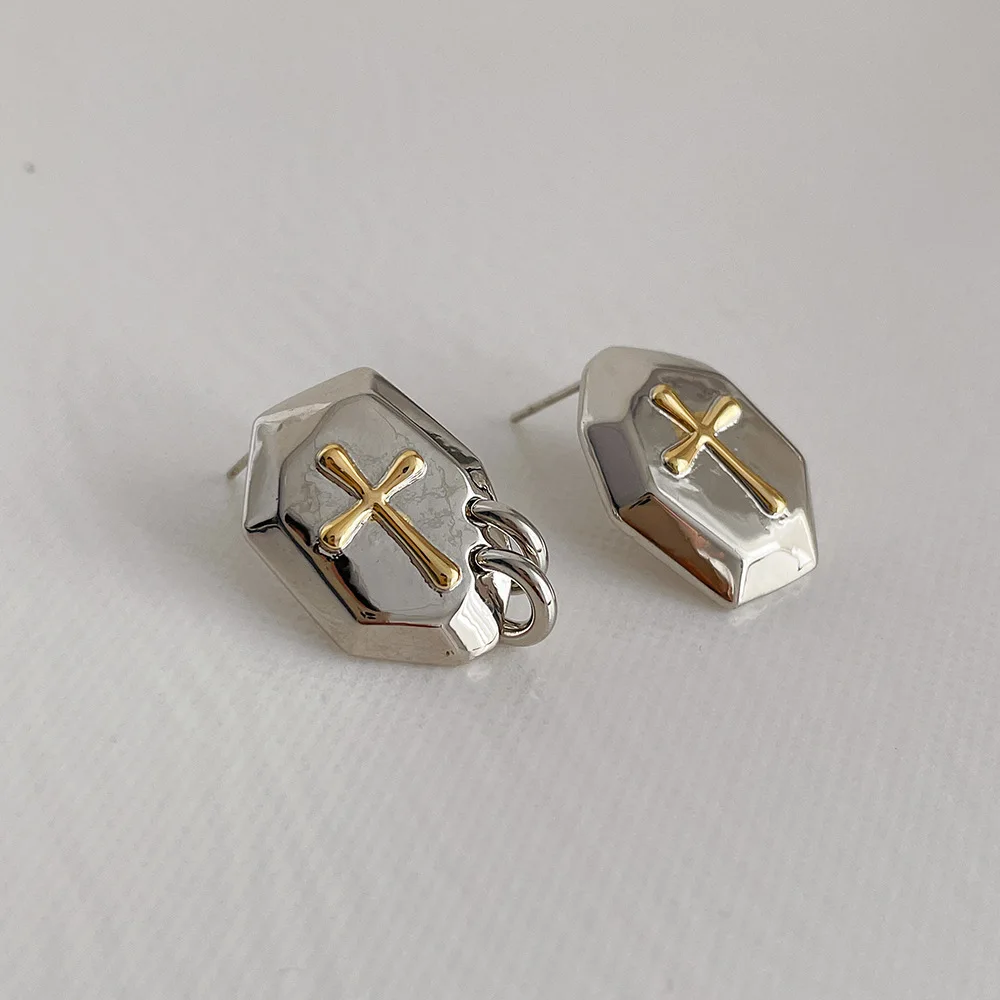 Vershal A4-251 Korea 2022 New Style Simple Gold Cross Irregular metal Stud Earrings For Women, Silver
Vershal A4-251 Korea 2022 New Style Simple Gold Cross Irregular metal Stud Earrings For Women, Silver