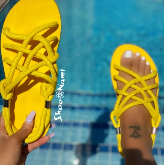 2021 Wholesale girls summer beach flat shoes female open toe flat Sandals one-piece shoes for women
2021 Wholesale girls summer beach flat shoes female open toe flat Sandals one-piece shoes for women