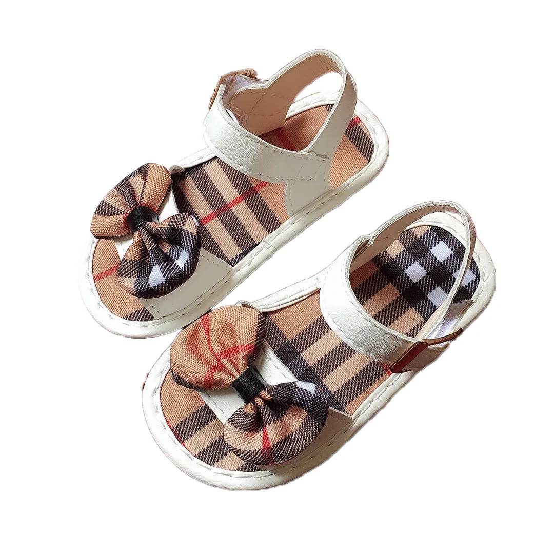 2021 new girls bow leisure sandals for children 1-4 years old single shoes beach shoes baby toddler shoes, White, black
2021 new girls bow leisure sandals for children 1-4 years old single shoes beach shoes baby toddler shoes, White, black