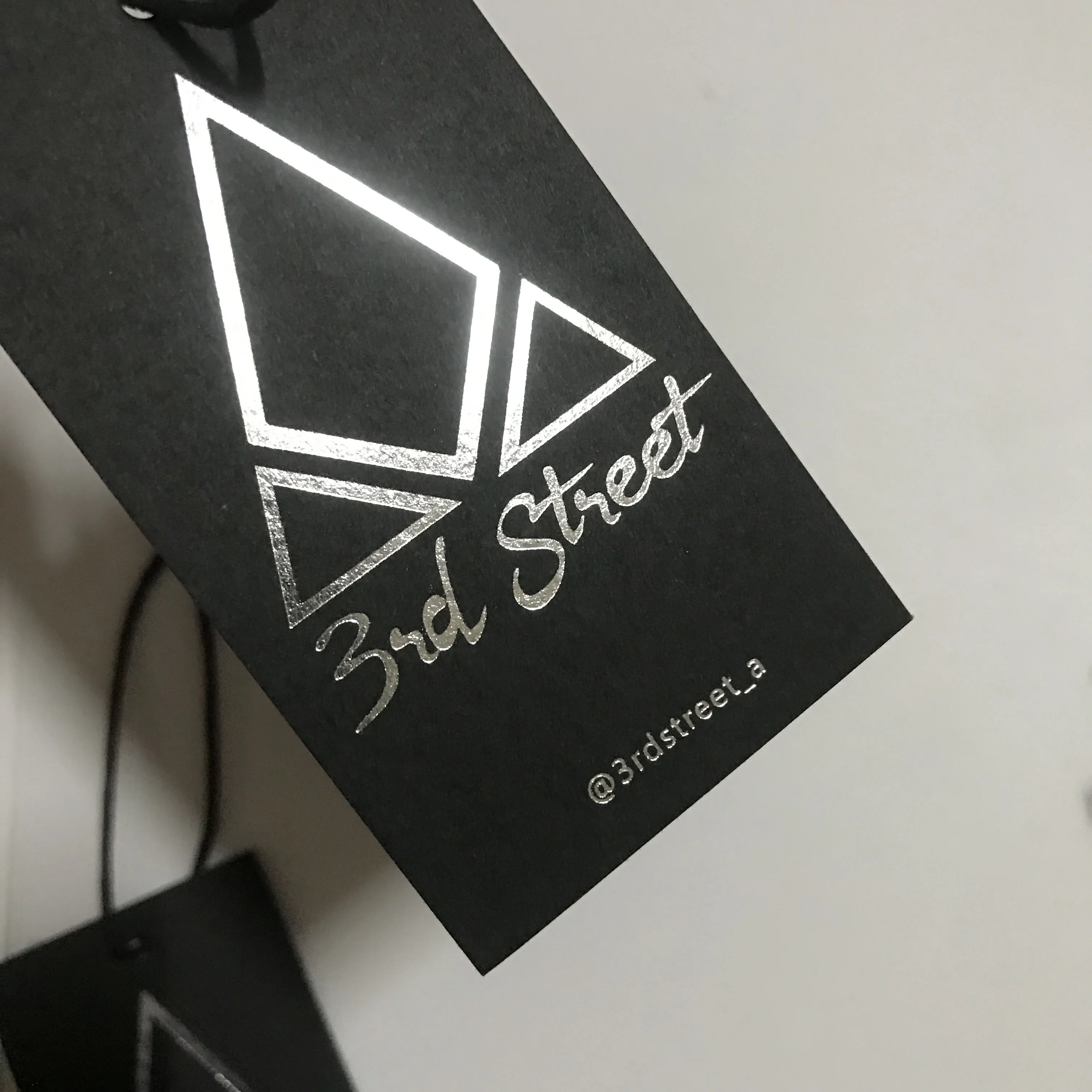 Custom Logo Price Tag Label Printing For Clothes,New Design Luxury Garment Tag Hand Tags, Customized color
Custom Logo Price Tag Label Printing For Clothes,New Design Luxury Garment Tag Hand Tags, Customized color