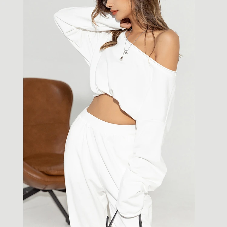 2024 Custom 2 piece women set clothing loose asymmetrical neck sweatshirt and pant sets for women
2024 Custom 2 piece women set clothing loose asymmetrical neck sweatshirt and pant sets for women