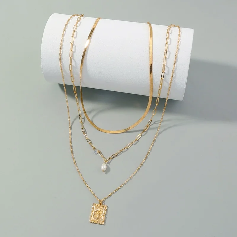 Rose Flower Pendant Necklace All-match Multi-layered Wearing Hip-hop Fashion Metal Chain Women
Rose Flower Pendant Necklace All-match Multi-layered Wearing Hip-hop Fashion Metal Chain Women