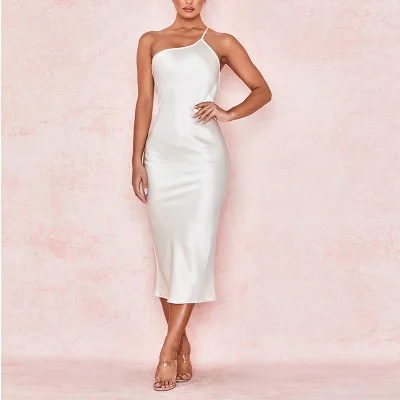 2021 Wholesale Ocstrade White One Strap Womens Backless Halter Satin Silk Midi Dresses Evening Dress Bayan Elbise
2021 Wholesale Ocstrade White One Strap Womens Backless Halter Satin Silk Midi Dresses Evening Dress Bayan Elbise