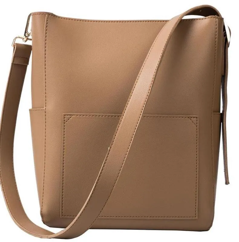 Winter New High-capacity Women Bucket Bag Hot Sale Crossbody Handbag Ladies Casual Style Messenger Hand Bag Basket Y16105, Accept customized color
Winter New High-capacity Women Bucket Bag Hot Sale Crossbody Handbag Ladies Casual Style Messenger Hand Bag Basket Y16105, Accept customized color