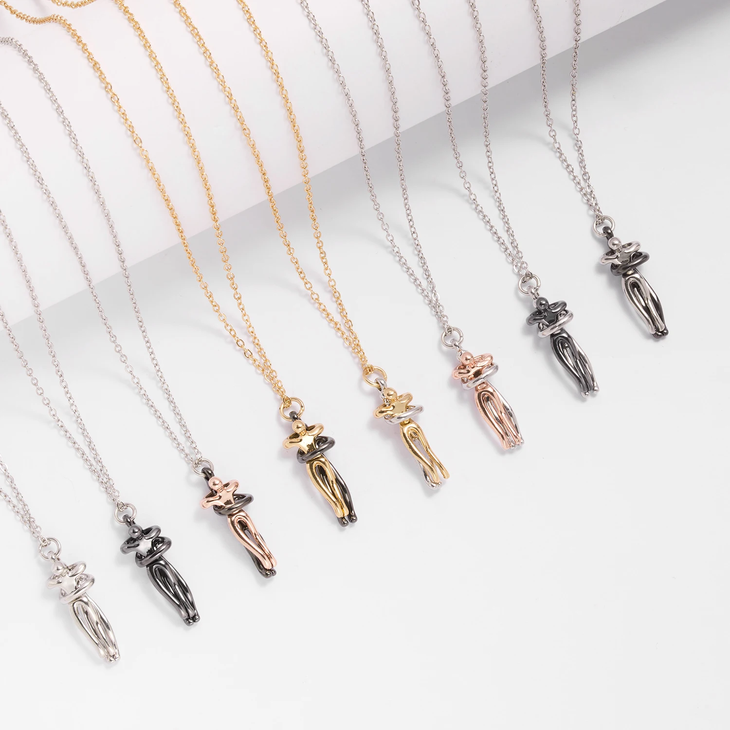 Hot Sell Couple Hugs And Kisses necklace set Exquisite Golden Fashion Pendants For Couple Necklace Love Jewelry
Hot Sell Couple Hugs And Kisses necklace set Exquisite Golden Fashion Pendants For Couple Necklace Love Jewelry