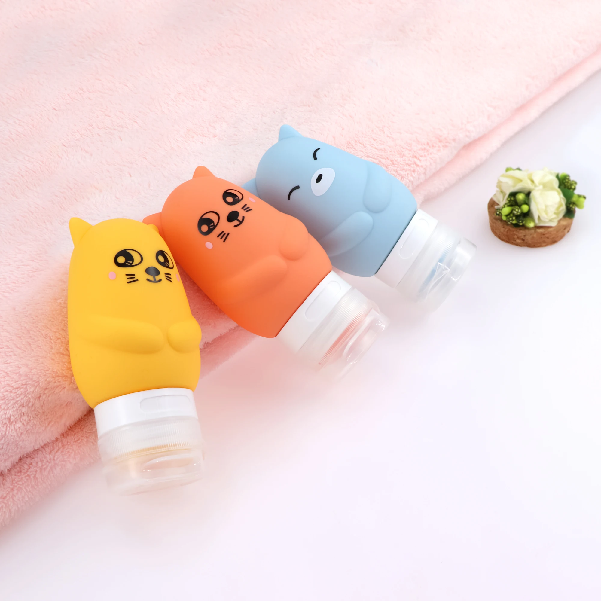 Portable Free Antibacterial Alcohol Hand Sanitizer Gel Travel Pocket Bottle with Key Ring, Custom color
Portable Free Antibacterial Alcohol Hand Sanitizer Gel Travel Pocket Bottle with Key Ring, Custom color
