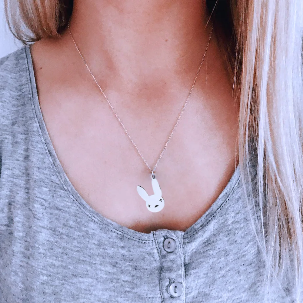 Fashion Hip Hop Bad Bunny Simple Stainless Steel Clavicle Chain Ruffian Rabbit Pendant Necklace
Fashion Hip Hop Bad Bunny Simple Stainless Steel Clavicle Chain Ruffian Rabbit Pendant Necklace