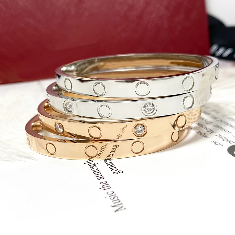 Stainless steel C bracelet classic spiral gilded couple Jewelry Crystal Stone screw bracelet
Stainless steel C bracelet classic spiral gilded couple Jewelry Crystal Stone screw bracelet