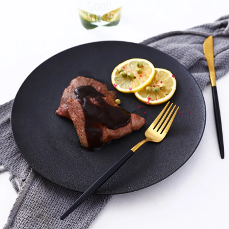 2021 New Arrival hot selling matte black color ceramic luxury steak dinner plates for restaurant and home usage
2021 New Arrival hot selling matte black color ceramic luxury steak dinner plates for restaurant and home usage