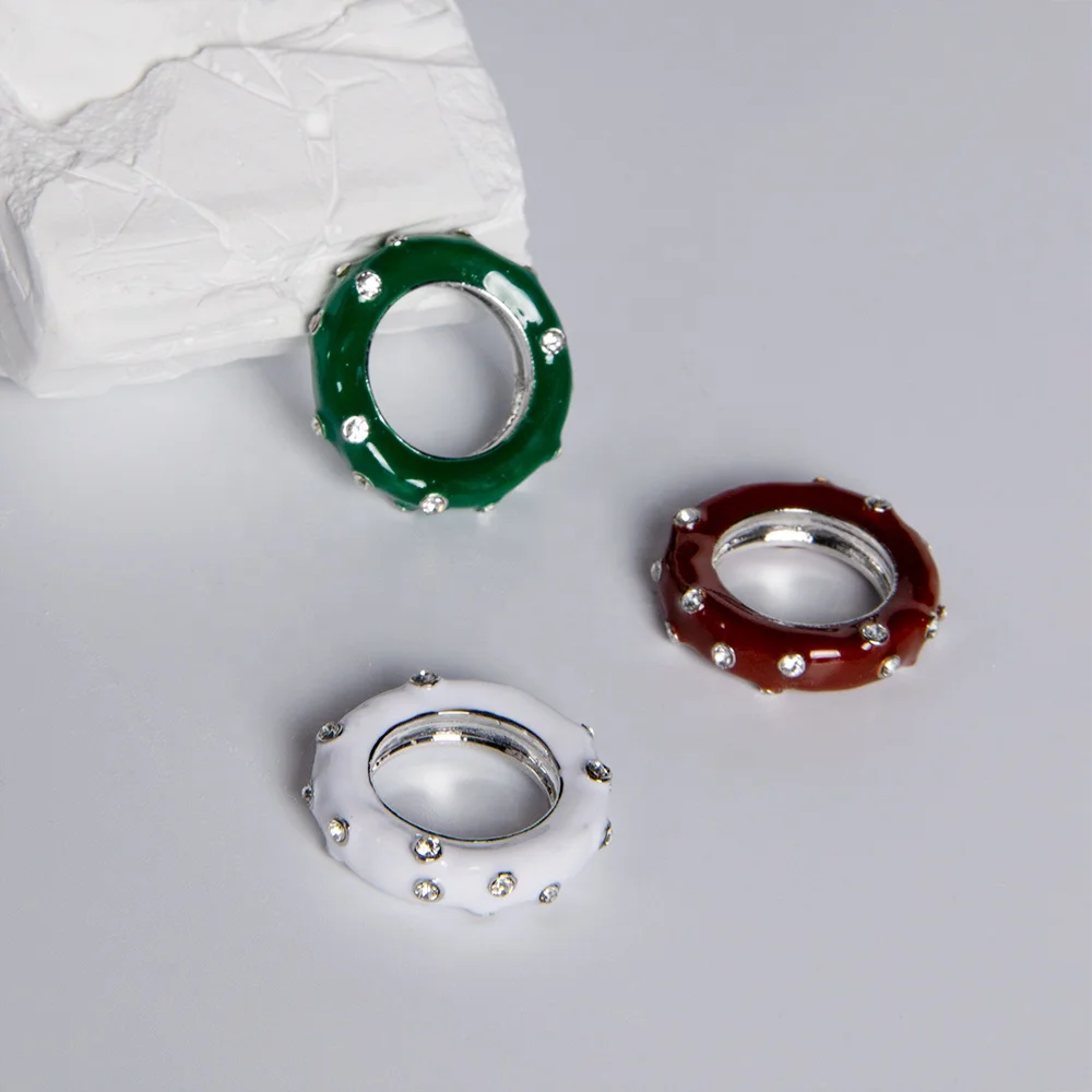 Wholesale chunky handmade colorful enamel ring with micro rhinestones for women stack zinc alloy drip oil rings 7 size R0237
Wholesale chunky handmade colorful enamel ring with micro rhinestones for women stack zinc alloy drip oil rings 7 size R0237