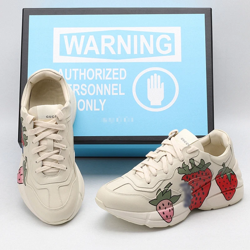 Unisex Leather Strawberry Pattern Original Guccu Zapatos Fashion Brand Men Shoes Casual Name Brand Sneakers
Unisex Leather Strawberry Pattern Original Guccu Zapatos Fashion Brand Men Shoes Casual Name Brand Sneakers