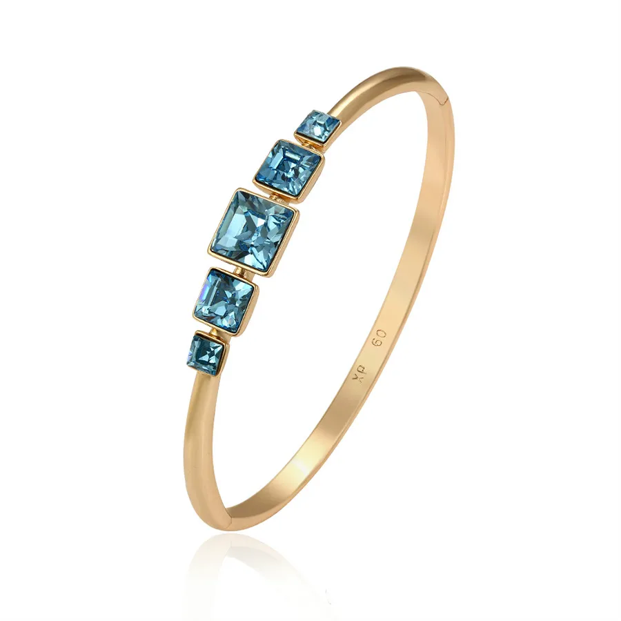 A00610640 Xuping Jewelry Elegant Fashion Set with Blue Diamond 18K Gold New Style Lady Bangle
A00610640 Xuping Jewelry Elegant Fashion Set with Blue Diamond 18K Gold New Style Lady Bangle