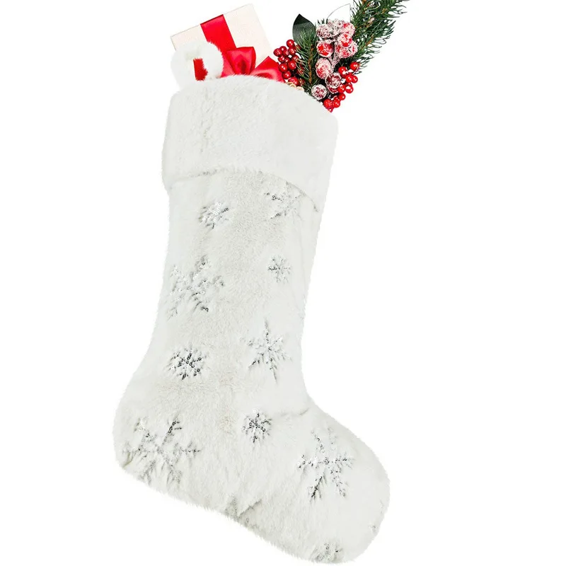 2021 new Christmas decorations plush beads embroidered snowflake Christmas socks embroidered Christmas socks gift bag 
2021 new Christmas decorations plush beads embroidered snowflake Christmas socks embroidered Christmas socks gift bag