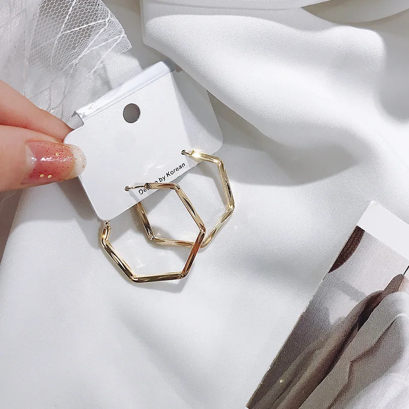 Korean Fashion Real Gold Plating Geometric Circle Earring 925 Sterling Silver Needle Hexagon Hoop Earrings
Korean Fashion Real Gold Plating Geometric Circle Earring 925 Sterling Silver Needle Hexagon Hoop Earrings