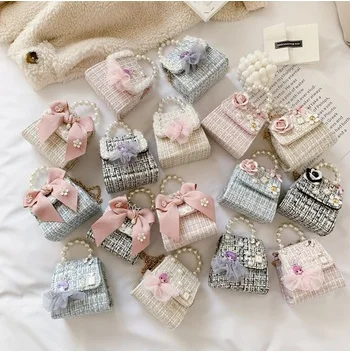 Elegent Girl Princess Mini Handbag Kids 2020 Spring Floral Bowknot Chain Shoulder Bags Toddler Flower Pearls Bags
Elegent Girl Princess Mini Handbag Kids 2020 Spring Floral Bowknot Chain Shoulder Bags Toddler Flower Pearls Bags