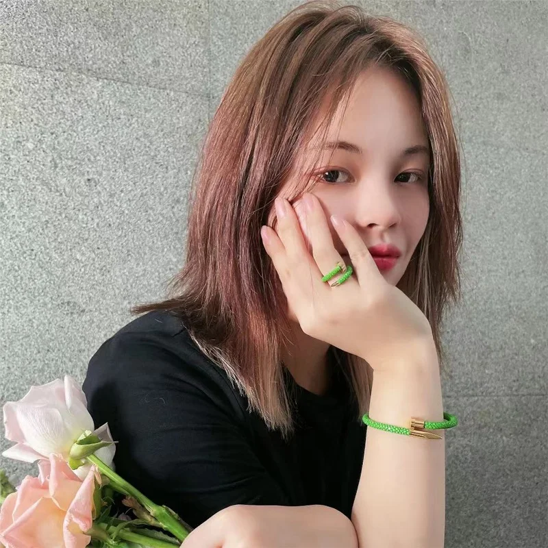 Fashion Women Jewelry women Leather bracelet Stingray Leather Bracelet Magnetic Clasp Women Jewelry 2021 summer trend
Fashion Women Jewelry women Leather bracelet Stingray Leather Bracelet Magnetic Clasp Women Jewelry 2021 summer trend