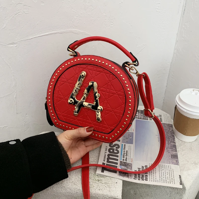 New fashion designer LA Handbags for 2020 luxury ladies straddles purses and handbags with PU leather purses
New fashion designer LA Handbags for 2020 luxury ladies straddles purses and handbags with PU leather purses