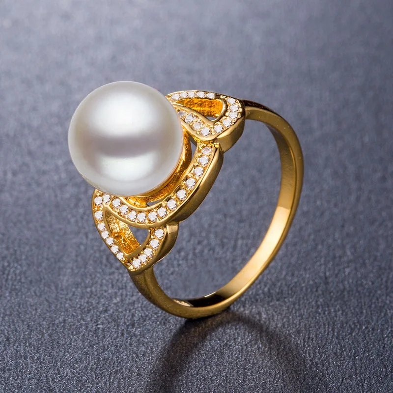 Simple and elegant zircon with a Simulated Pearl Fresh ladies style Jewelry Brilliant CZ Engagement Ring for Women Girls
Simple and elegant zircon with a Simulated Pearl Fresh ladies style Jewelry Brilliant CZ Engagement Ring for Women Girls